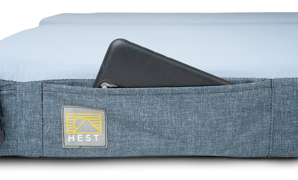 Hest Van Bed