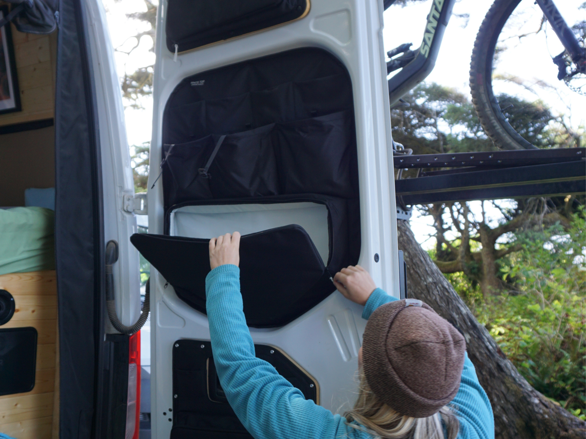 Middle Rear Door Storage Panel Set (Sprinter)